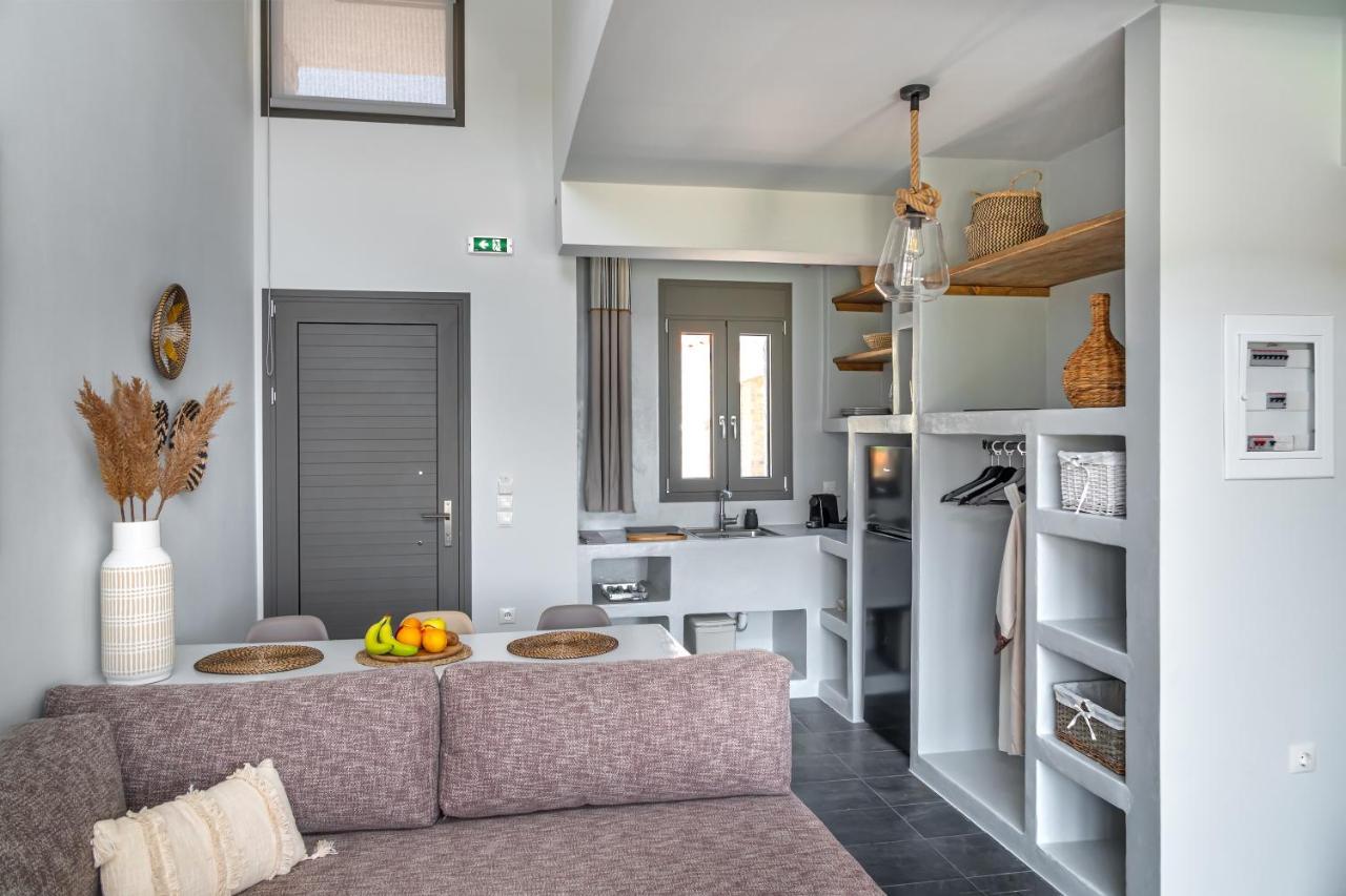 La Perla Suites Agioi Apostoloi  Buitenkant foto