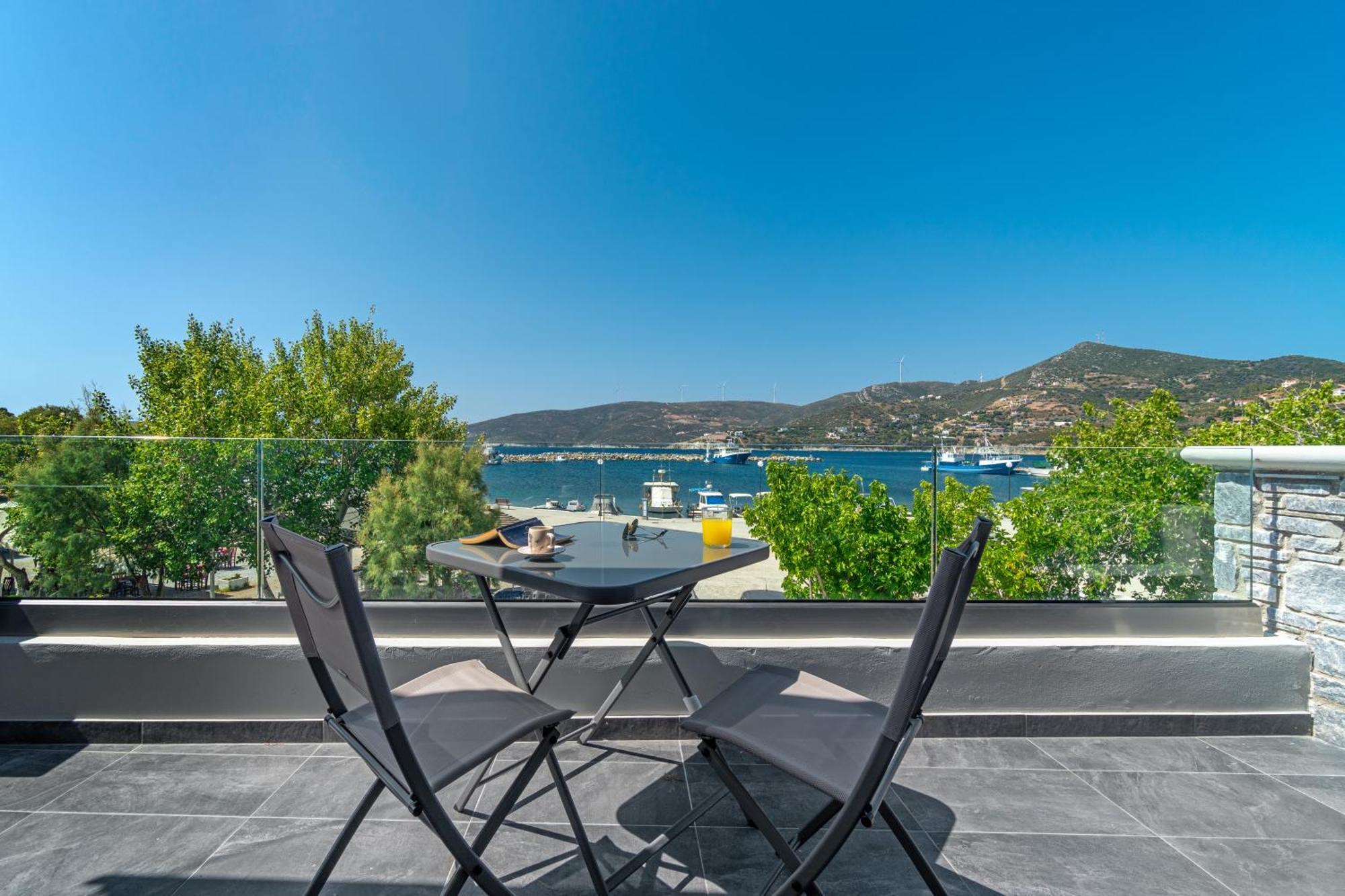 La Perla Suites Agioi Apostoloi  Buitenkant foto