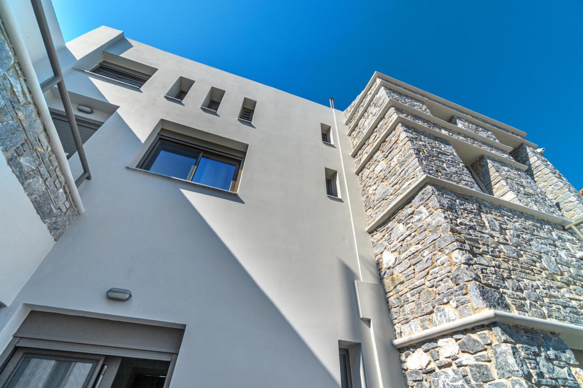 La Perla Suites Agioi Apostoloi  Buitenkant foto