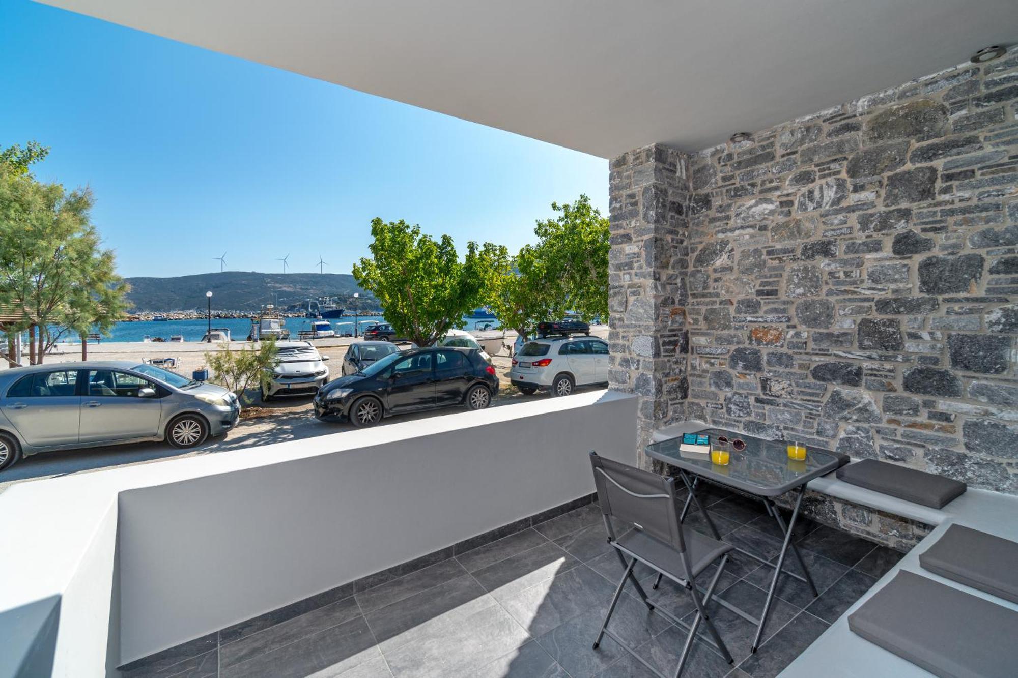 La Perla Suites Agioi Apostoloi  Buitenkant foto