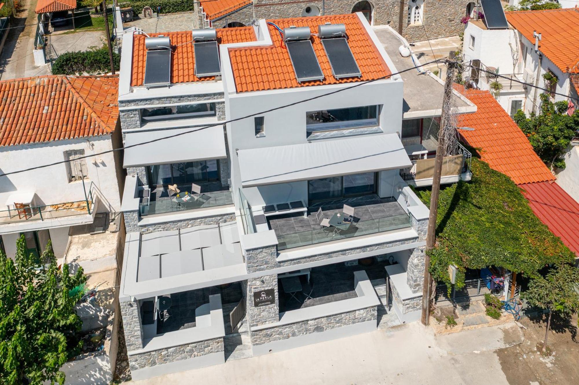 La Perla Suites Agioi Apostoloi  Buitenkant foto